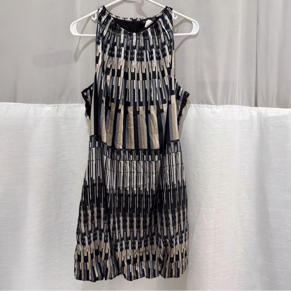 Venus Women’s Sleeveless Mini Dress Size 10 Lined Cocktail Party Wear Bubble Hem